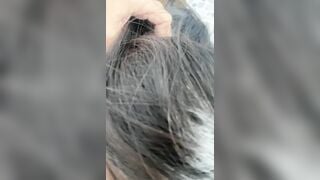 Đang đi tiểu thì bị dượng vào doggy không chạy được