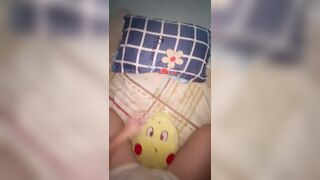 Em 2k10 non chẹt nứng lồn cưỡi trên gối