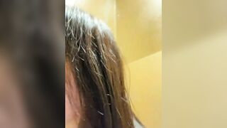 cô gái thôn quê lên thành phố học thì bị tha hóa phải đi live app 18 + bán thân