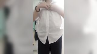 "Gái non" Phần 6: "Xem e học sinh thay quần áo và thủ dâm"