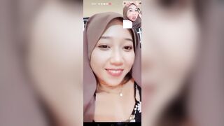 Gọi video với aiu, show bướm víu cho a xem