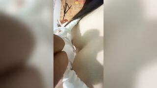 Vợ dâm của tao chọn đồ đi dự họp lớp 3