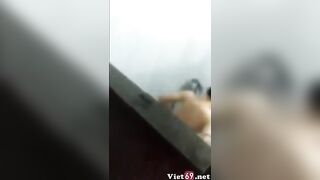 Em họ tắm vú bự 222