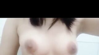 Clip Sex Kiều Linh Genz Ngực Vừa To Vừa Căng