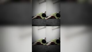 Mẹ kế thấy con trai 17 tuổi sung sức liền gạ địt