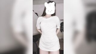 Thùy Anh nhảy nude
