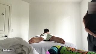 Quay lén đặt các e ktv đến tận nhà massage rồi dụ chịch các em #2