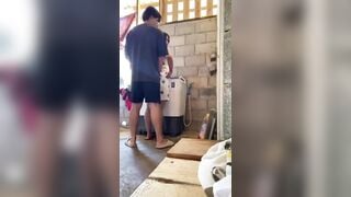 Nứng cặc cháu họ đến xin dì út bú cặc cho một hồi nứng lồn quá dì út cho đụ luôn.