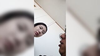 Bố dượng dâm khốn nạn gạ con gái xinh ngây thơ sang phòng bắt show vú sục cặc búcu #5