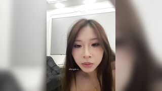 Thanh niên may mắn khi đc 2 cô b thân loli vú bự dâm đãng rủ livetream địt kím tiền