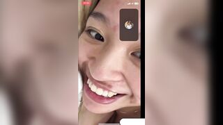 Chatsex với em ny mặt hơi nhiều mụn nhưng dâm