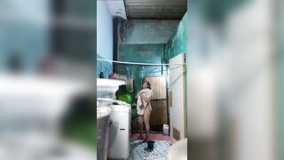 Gì kế dâm vú to lồn múp và thằng con chồng thèm gái