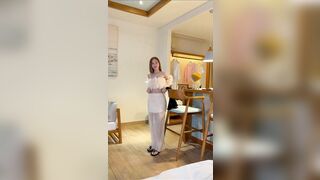 E loli xinh cực dâm lần đầu đc a gạ về nhà huấn luyện xg thì ngày nào cũng qua đòi đụ