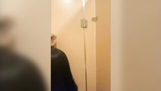 Chịch public chưa đã dẫn em về phòng đụ tiếp (Full Clip + Pic) phần 1
