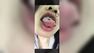 Em sinh viên Thái Lan dâm thủ dâm cho trai xem kích thích