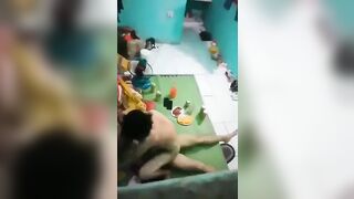 Quay lén thằng bạn thân và người yêu địt trong phòng trọ
