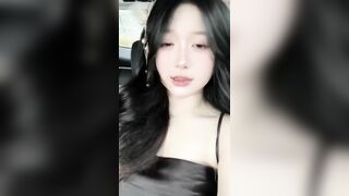 Gái xinh vú đẹp vừa doggy em vừa quay video làm kỉ niệm trong khi anh mỏi hết phần 1