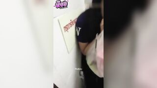 Nợ tiền ở công ty không có trả chị gái bị ép bú cặc rồi ép đụ để trả nợ.