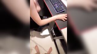 Em nghiện anh đến nổi bị anh họ đè đụ vẫn chơi