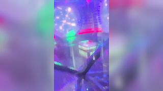 Hồi hộp quay lại cảnh chồng chơi 2 em ktv tại quán