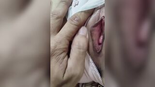 Hồi hộp đêm khuya vạch quần sịp dì ra đụ không bao