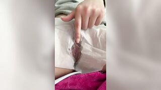 Coi nước lồn rỉ ra là bit nứng cỡ nào rùi :>>