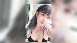Xông vô khi Em họ đang thay đồ