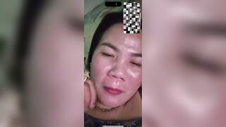 Chị tổ trưởng Cty giày, chát sex, khoe vú bự với cu em nhân viên