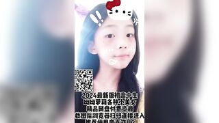 Vừa xxx tình nhân xinh vừa call video khoe cảnh xoạc cho bạn thân xem. phần 1