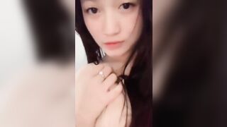 Clip sex VN em ngực to sướng mê khi dập mạnh