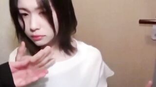 Bữa sáng của em là nuốt tinh trùng của anh