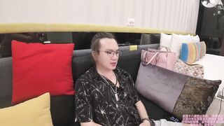Không có gì làm dì út xinh đẹp gọi thằng cháu họ qua nhà đụ nhau giải khuây.