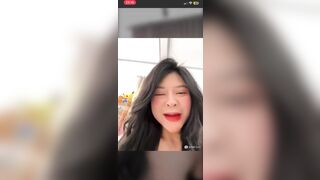 Phòng live ticket của dâm nữ Việt chơi lớn thử sức với quả dưa siêu to khổng lồ #1