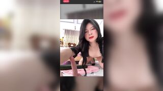 Phòng live ticket của dâm nữ Việt chơi lớn thử sức với quả dưa siêu to khổng lồ #1