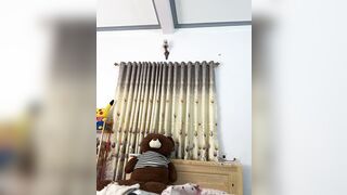 Gái Việt khẩu dâm nứng lồn thèm địt dâm đãng kích thích trên live