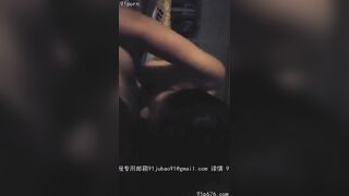 Che miệng lại để rên không quá lớn