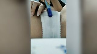 Em học sinh loli có máu M nặng thích làm slave trùm quần lót lên đầu thẩm du #3