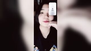 Dụ con bạn thân vú khủng xinh múp gạ nó chat sex show ngực cực đã có tiếng