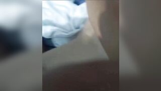 Mẹ có biết dượng đụ con không vậy