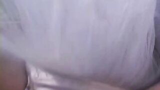 Bạo dâm huấn luyện e hầu gái xinh đẹp cắm sextoy vào lồn cho bắn nc đái r bắt ún lại
