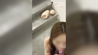 Cùng vợ dâm vú bự lén lút bóp vú bú cu public r về phòng đụ tung lồn e #1