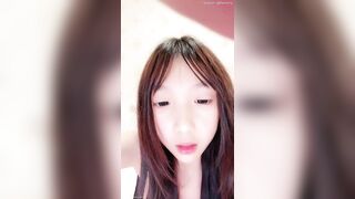 Teen non china mới nhú thích livetream thủ dâm 4