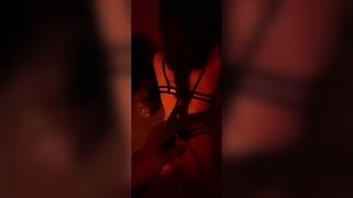 Em họ đi chụp ảnh nude bị thằng thợ nó đè địt túi bụi