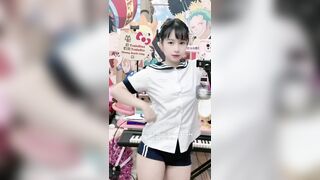 nhảy tt đu trend cùng thương huyền full bộ ảnh nude dưới mô tả