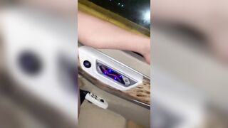 Rủ con bạn thân đi đà lạt nằm kế nứng quá móc lồn nó trên xe