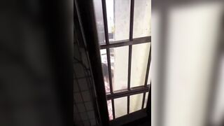 Quay lén phòng em gái đang chịch với người yêu
