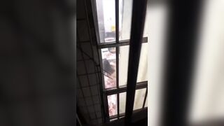 Quay lén phòng em gái đang chịch với người yêu
