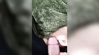 Nằm xoa mông nhỏ bạn thân làm liều vén váy lên