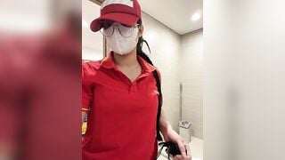 Siêu Thị WinMart bé nhân viên này nhiều nước thật đấy - phần 6