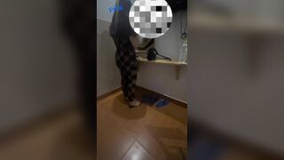 bé yêu 2k7 bên ngoài bình thường cởi ra ngon quá trời